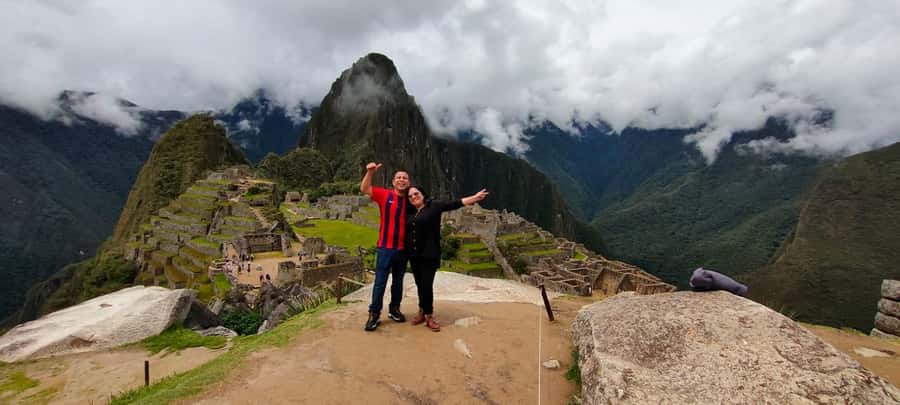 Cusco: Machu Picchu Day Trip with Train + Entrance ticket - The Train Ride From Ollantaytambo to Aguas Calientes