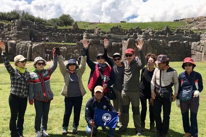 CUSCO MAGICAL 4D Transfer, Hotel, City Tour, Sacred Valley and Machu picchu - Day 1: Cusco’s Plaza de Armas and four hilltop ruins
