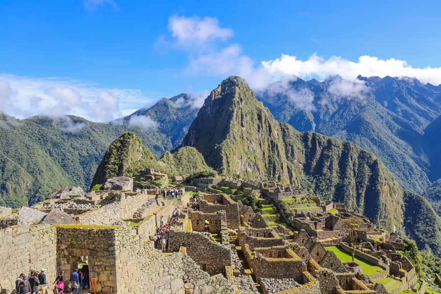Cusco: One Day Tour to Machu Picchu with Train Transfers - Entering Machu Picchu and following the classic route