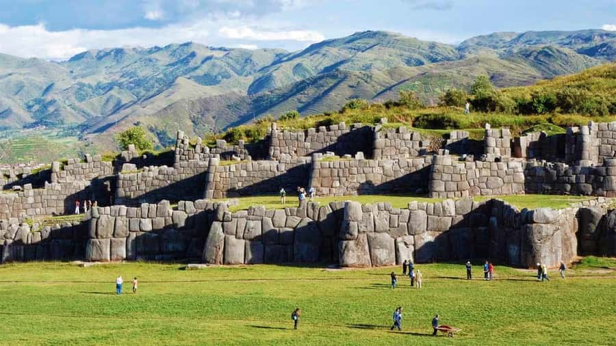 Cusco: Pisac, Sacsayhuaman, Q'enqo, and Tambomachay Tour - Pisac Archaeological Park and the terraces below