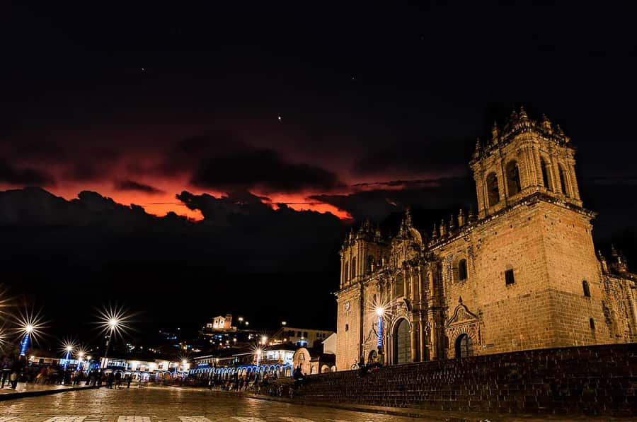 Cusco: Planetarium and Night Tour with Dinner and Pisco Sour - Plaza de Armas and the included pisco sour