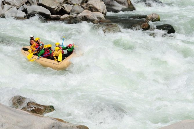 Cusco Rafting and Zipline Adventure - Class III and IV rapids, with changing intensity