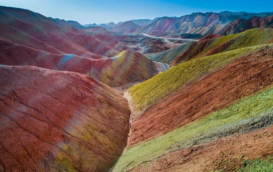 Cusco : Rainbow Mountain and Red Valley Tour - Phulawasipata and the choice of horse or foot