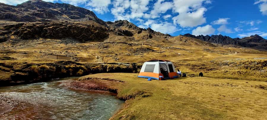 Cusco: Rainbow Mountain & Red Valley Tour with Picnic meals - Why this day trip is worth considering
