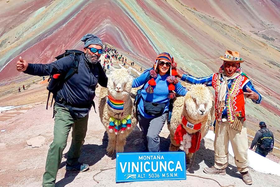 Cusco: Rainbow Mountain Tour with Meals & Red Valley Option - The climb to 5,200 meters