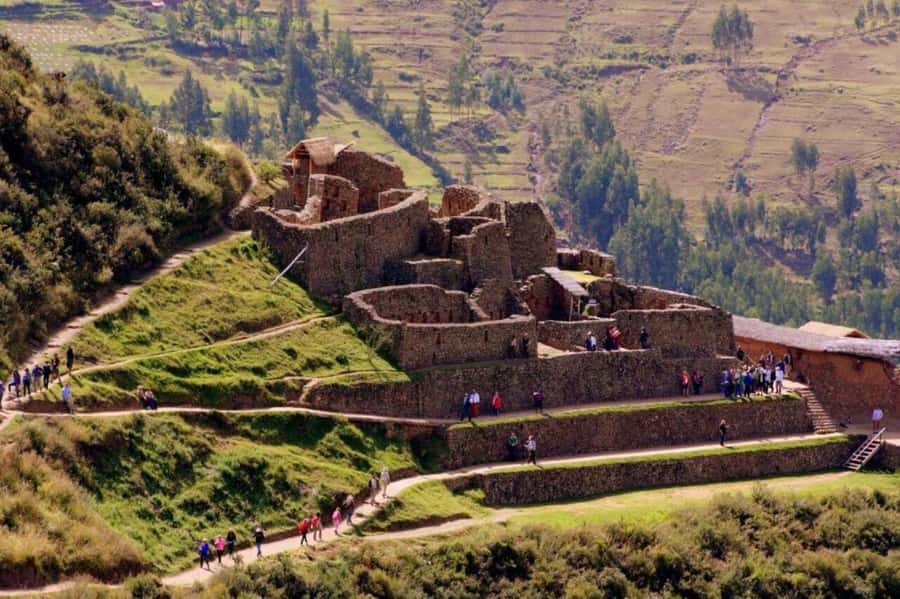 Cusco: Sacred Valley and Salt Mines Ending in Ollantaytambo - Moray and the Inca farming experiment