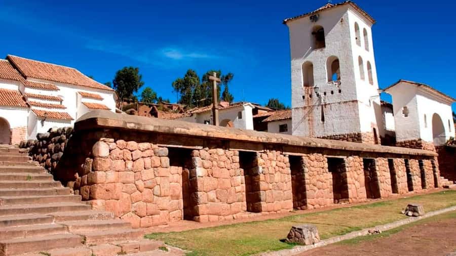 Cusco: Sacred Valley + Maras and Moray - Urubamba lunch and a practical food warning