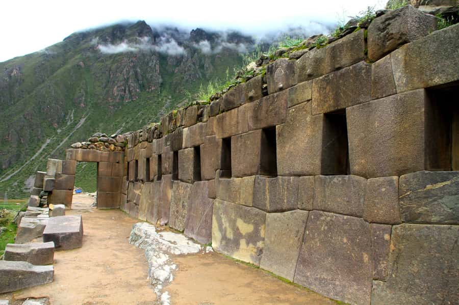 Cusco: Sacred Valley of the Incas Tour - What to bring and what to expect at booking