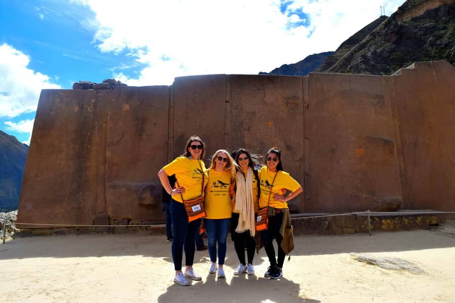 Cusco: Sacred Valley of the Incas Tour - Pisac: market crafts below the ancient terraces
