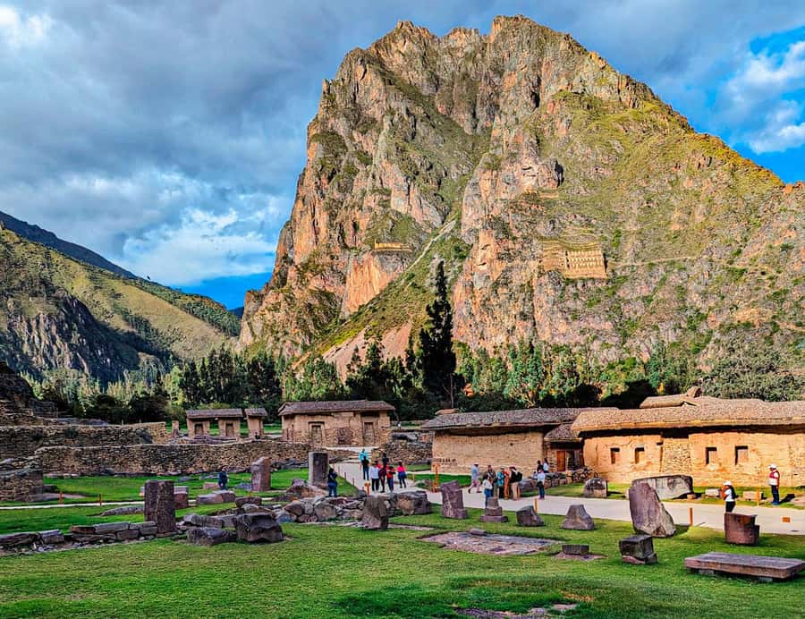 Cusco:Sacred Valley Pisaq,Ollantaytambo,Chinchero with Lunch - Who should book this tour?