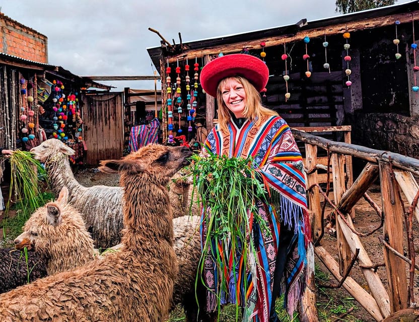 Cusco:Sacred Valley Pisaq,Ollantaytambo,Chinchero with Lunch - Urubamba brings a welcome buffet break