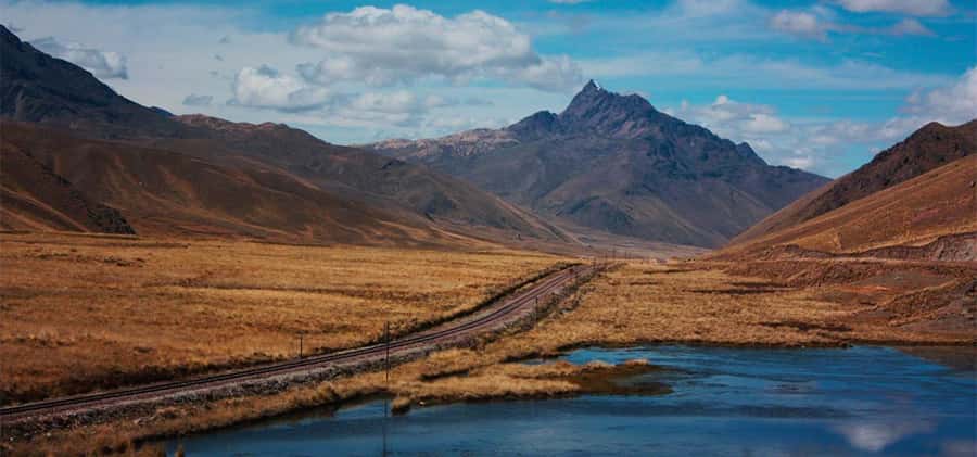Cusco: Scenic Route of the Sun to Puno with Buffet Lunch - Raqchi at 10:15 AM, the architectural high point