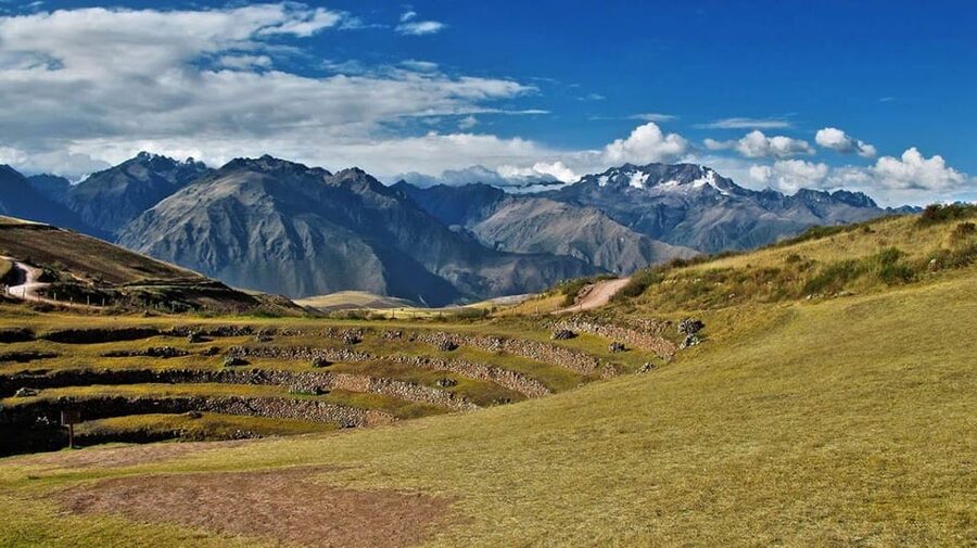 Cusco | Visit Maras, Moray, Chinchero, Pisac | Valle Vip - Ollantaytambo brings massive ruins and a railway connection