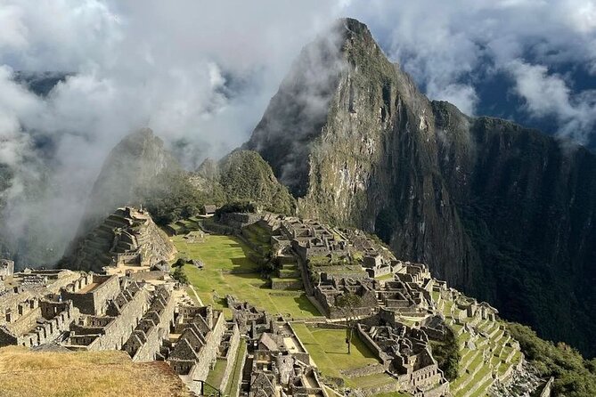 Customize your trip to Peru with Lima Experience - Lake Titicaca, mountains, and the jungle