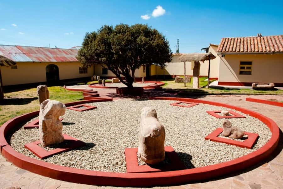 Day Trip, Sun Route Circuit between Cusco and Puno - Raqchi and the temple of Wiracocha