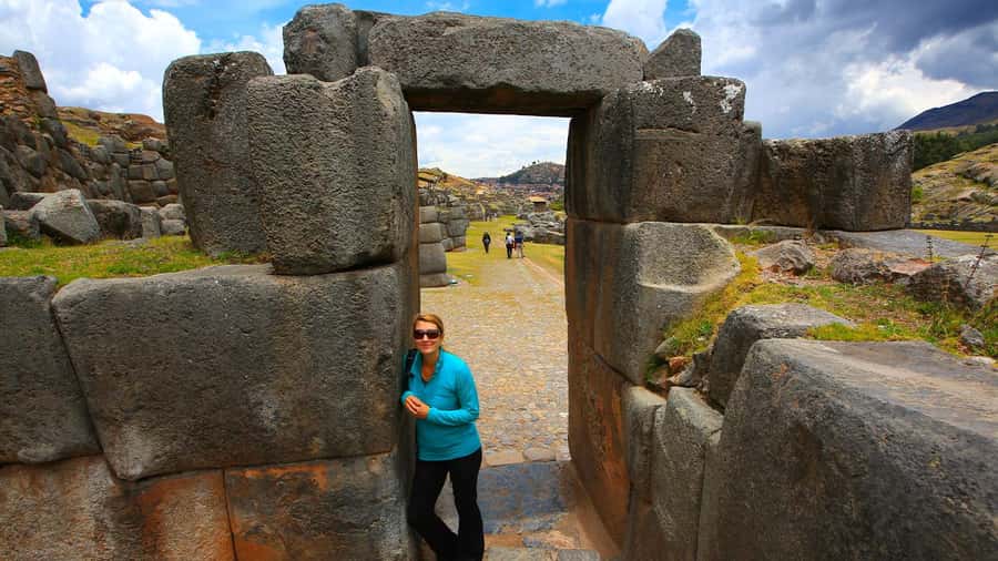 ECONOMIC PRIVATE TOUR IN THE CITY OF CUSCO - HALF DAY - Sacsayhuaman and the Giant Stone Walls