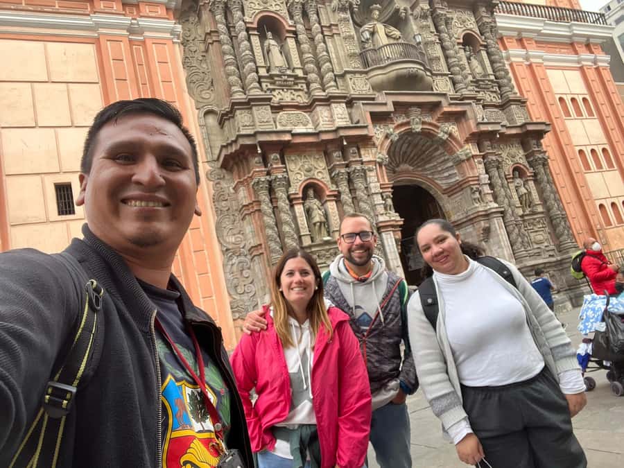Enjoy Lima Walking Historic Center, Plaza San Martin and Plaza de Armas - What the $40 price really buys you