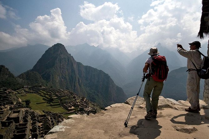 Epic Machu Picchu 2-Day Adventure by Car with Overnight Stay - Day one: Cusco to Hidroelectrica through changing climates