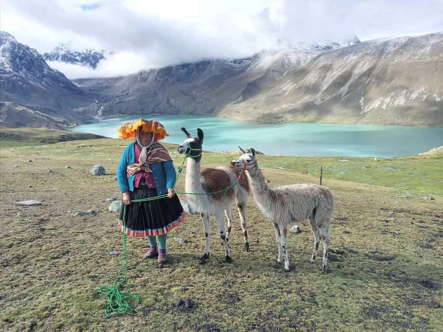 Excursion: Rainbow Mountain and Ausangate 7 Lagoons 2 days - Reaching Rainbow Mountain at 16,500 feet