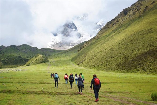 Excursion to Humantay Lake from Cusco - Descending to Soraypampa and lunch in Mollepata