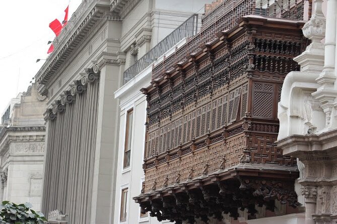 Experience Lima: Taste 12 Snacks and Visit Top Monuments - Mercado Central brings everyday Lima into focus
