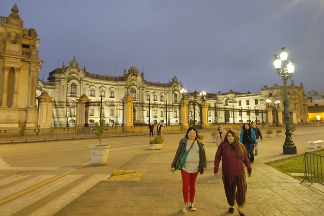 Explore the Catacombs, Lima Main Square & Magic Water Show - Guides, drivers, and the human side of the tour