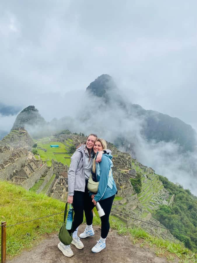 From Aguas Calientes: Machu Picchu guided tour with tickets - Terraces, houses, and the Inca working world