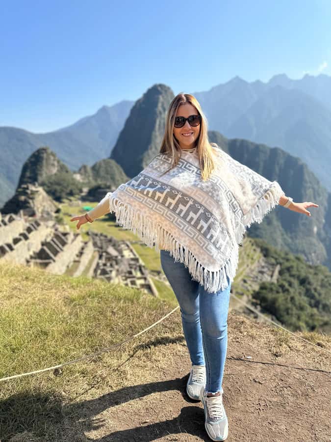 From Aguas Calientes: Machu Picchu guided tour with tickets - What the $155 price really covers