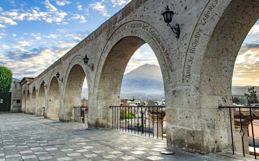 From Arequipa: Sillar Route Trek - The guides and the pace
