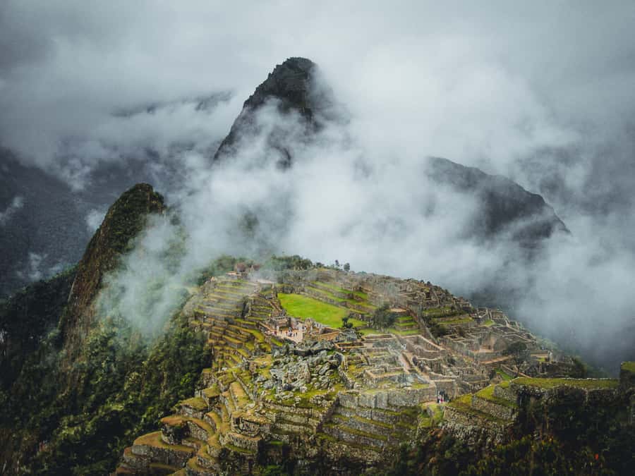 From Cusco: 2-Day Sacred Valley and Machupicchu by Train - Buffet lunch in Urubamba