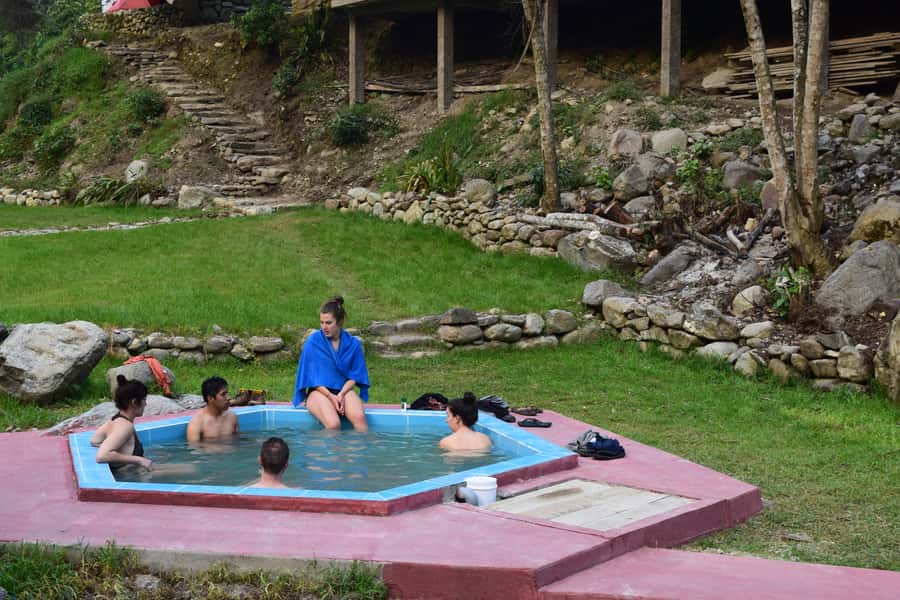 From Cusco: 5-Night Trip with Salkantay Trek & Machu Picchu - Group size, guide support, and the level of effort