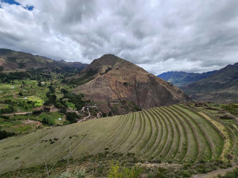 From Cusco: Chinchero, Moray, Maras, Ollantaytambo, Pisaq - The biggest strength is the guide, but pace matters