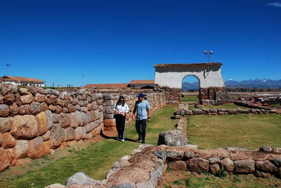 From Cusco:Chinchero, Moray, Maras, Ollantaytambo with lunch - An early Cusco pickup and a practical route