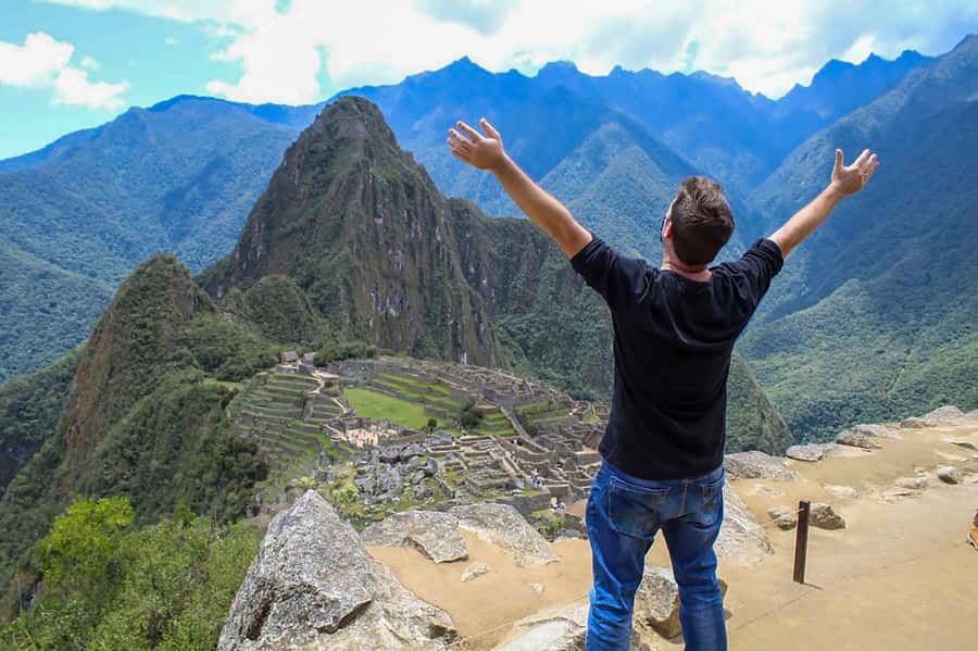 From Cusco: Full-Day Group Tour of Machu Picchu - Weather, walking, and what to carry