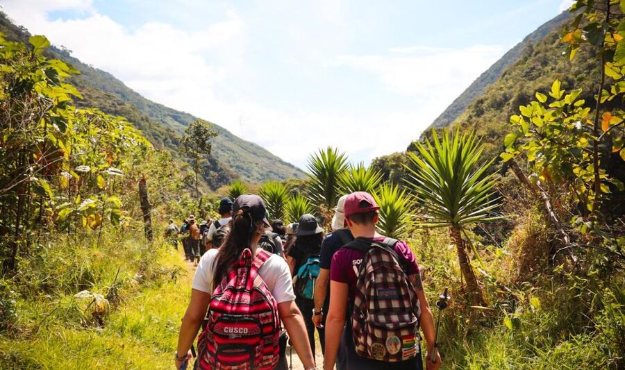From Cusco: Full-Day Round-Trip Train Tour to Machu Picchu - Aguas Calientes: useful pause, not the main event