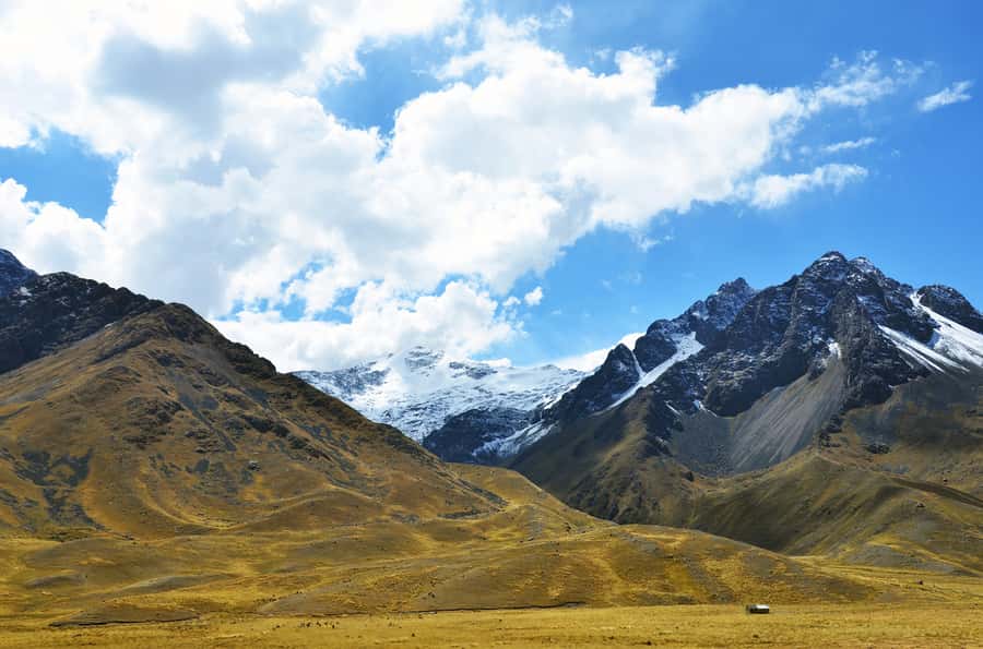 From Cusco: Full-Day Touristic Bus to Puno with Guided Tours - The Morning Visit to Andahuaylillas Church