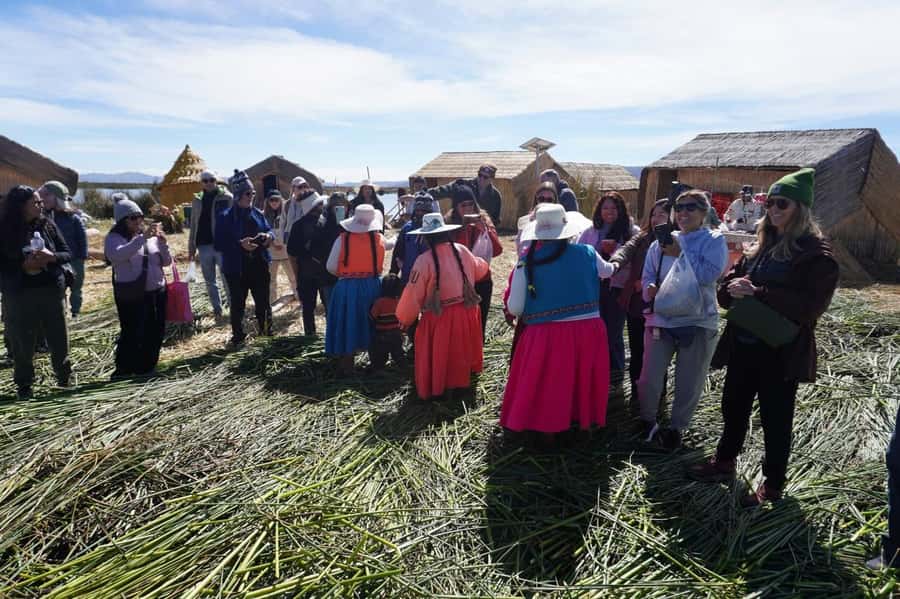 From Cusco: Lake Titicaca, Uros and Amantani by sleeper bus - Puno: four hours between lake and bus