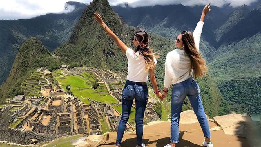From Cusco: Machu Picchu 2-Day Inca Trail - Walking Toward Wiñay Wayna