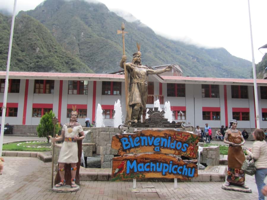 From Cusco: Machu Picchu 2 days - The big choice: train comfort or jungle road