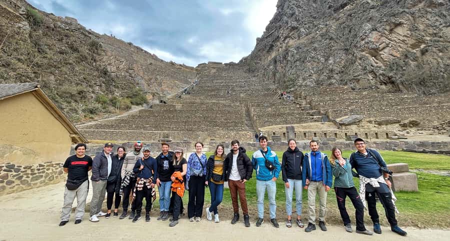From Cusco: Sacred Valley & Maras Salt Mines Tour with Lunch - The guide makes or breaks a bilingual group