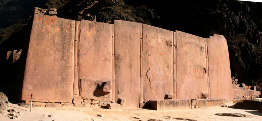 From Cusco: Sacred Valley Tour with Buffet Lunch - Chinchero murals and weaving traditions