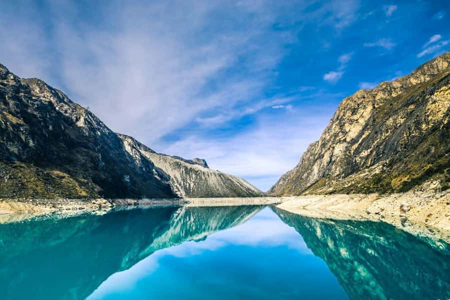 From Huaraz: Full-Day Trek to Parón Lagoon - The 8:00 am Pickup and the Callejón de Huaylas