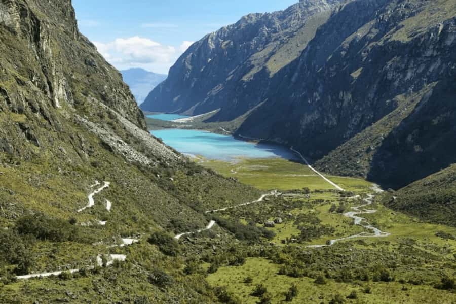 From Huaraz: Tour to Llanganuco Lakes (Chinancocha Lake) - Leaving Huaraz for the Callejón de Huaylas
