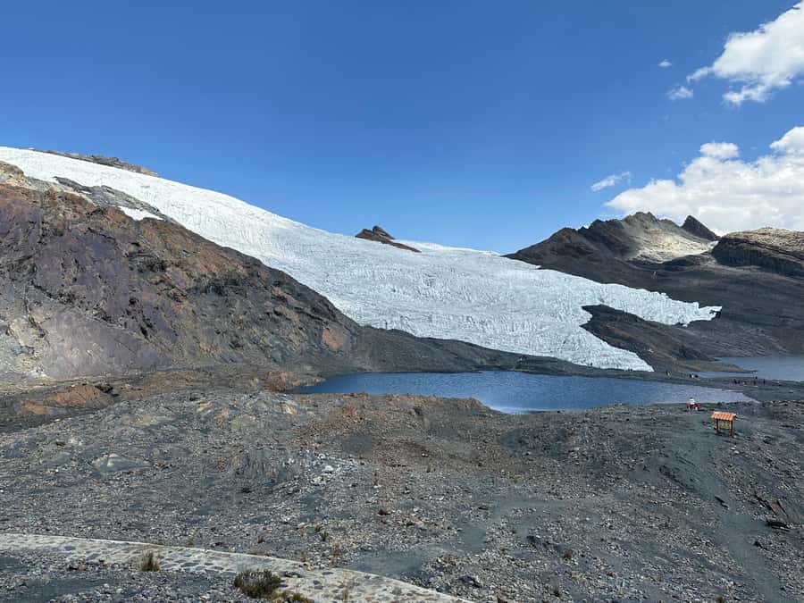 From Huaraz: Tour to the Pastoruri Glacier and Puya Raimondi - Parco gives you an early Cordillera Blanca view