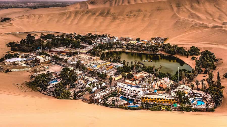 From Ica | Buggy excursion through the Huacachina Desert - A short introduction to the Huacachina oasis