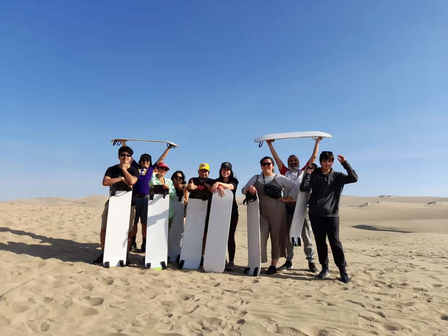 From Lima: Ballestas Islands, Huacachina with buggy Economic - The long ride back to Lima