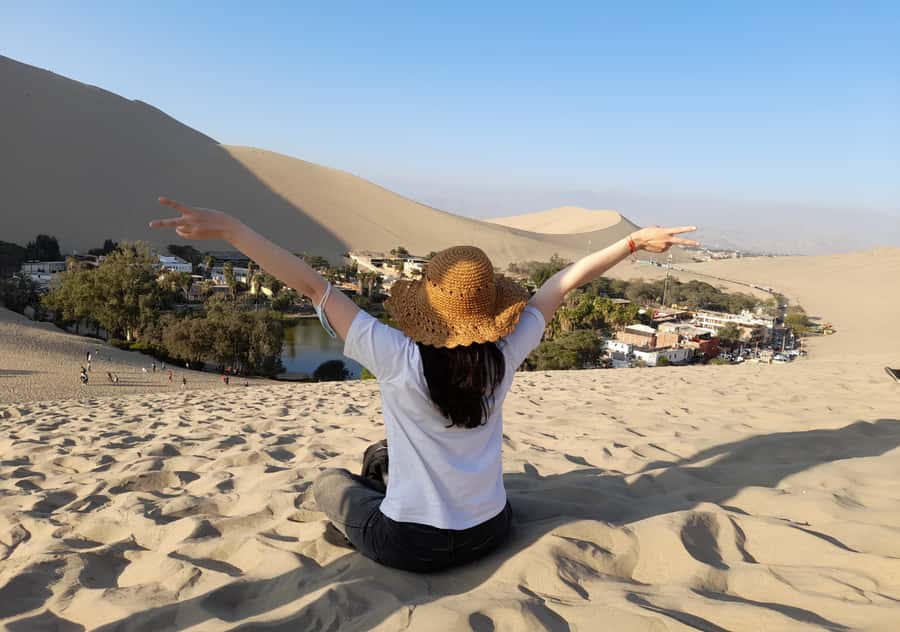 From Lima: Ballestas Islands, Huacachina with buggy Economic - The pre-dawn meeting in Miraflores