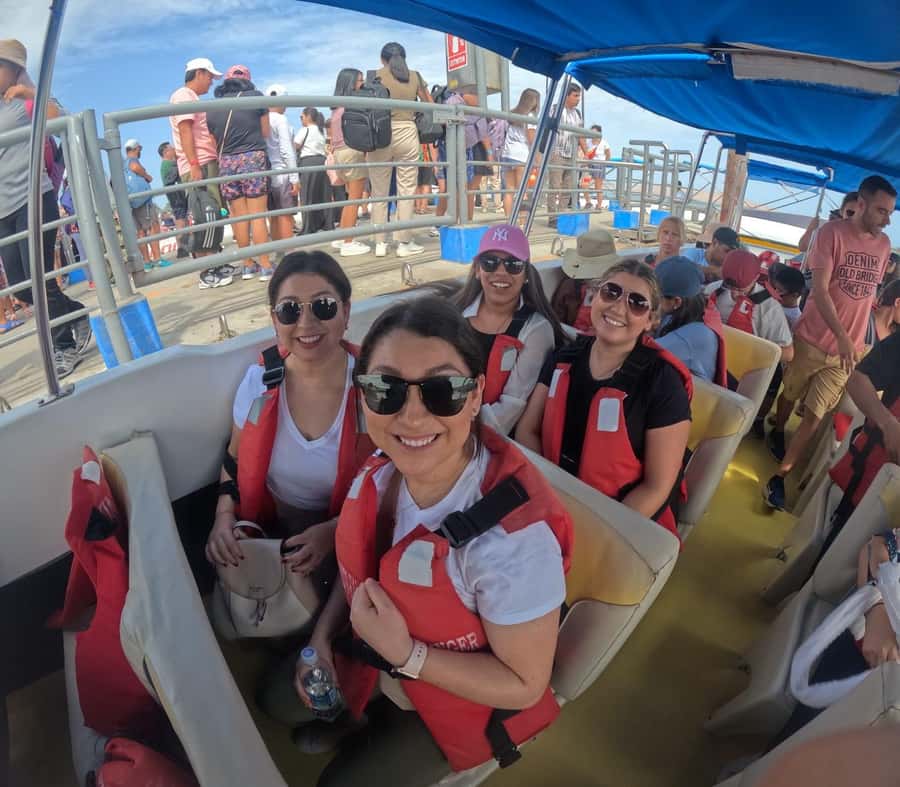 From Lima: Huacachina & Paracas Aventure Tour All Included - Group size, guides, and the pace of the day