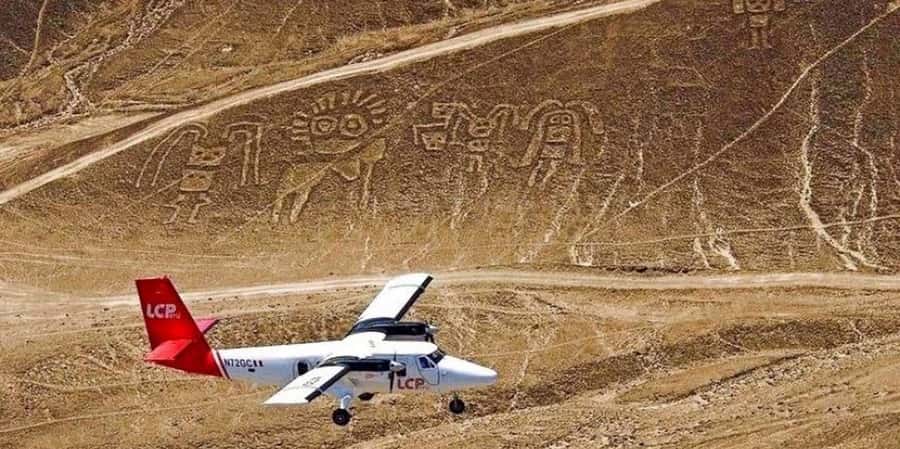 From Lima: Nazca Lines Flight with Huacachina Oasis Tour - Why combine Huacachina and the Nazca Lines?