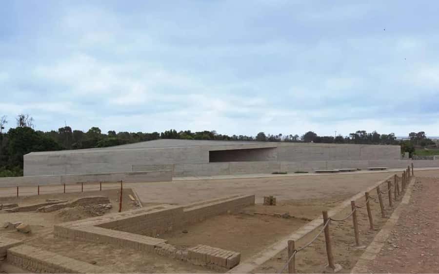 From Lima: Pachacamac Archaeological Site Guided Tour - What the guide adds to the experience